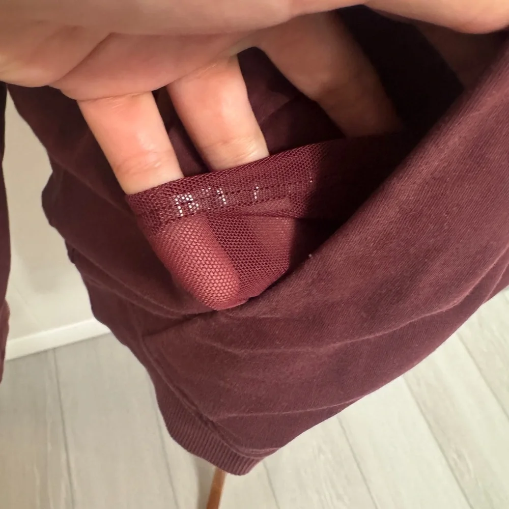 Lululemon Scuba Pullover Hoodie Red Merlot Size 8 - Picture 6 of 8